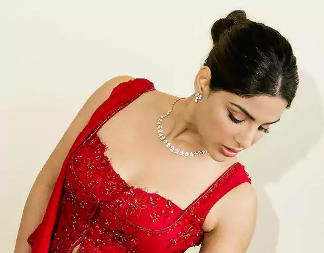 Samyuktha Menon Turns Up the Glam Quotient